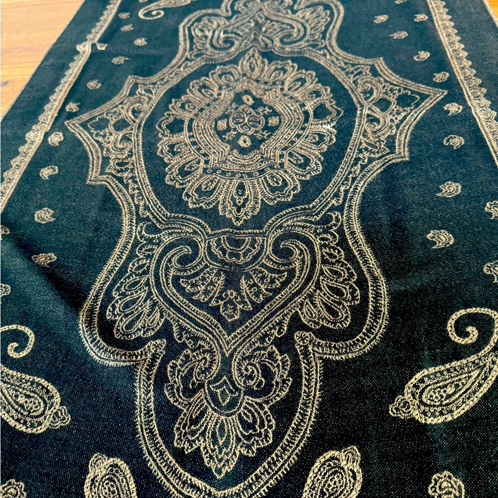 Two sided pashmina silk shawl. Brand new, never used. No tags attached.